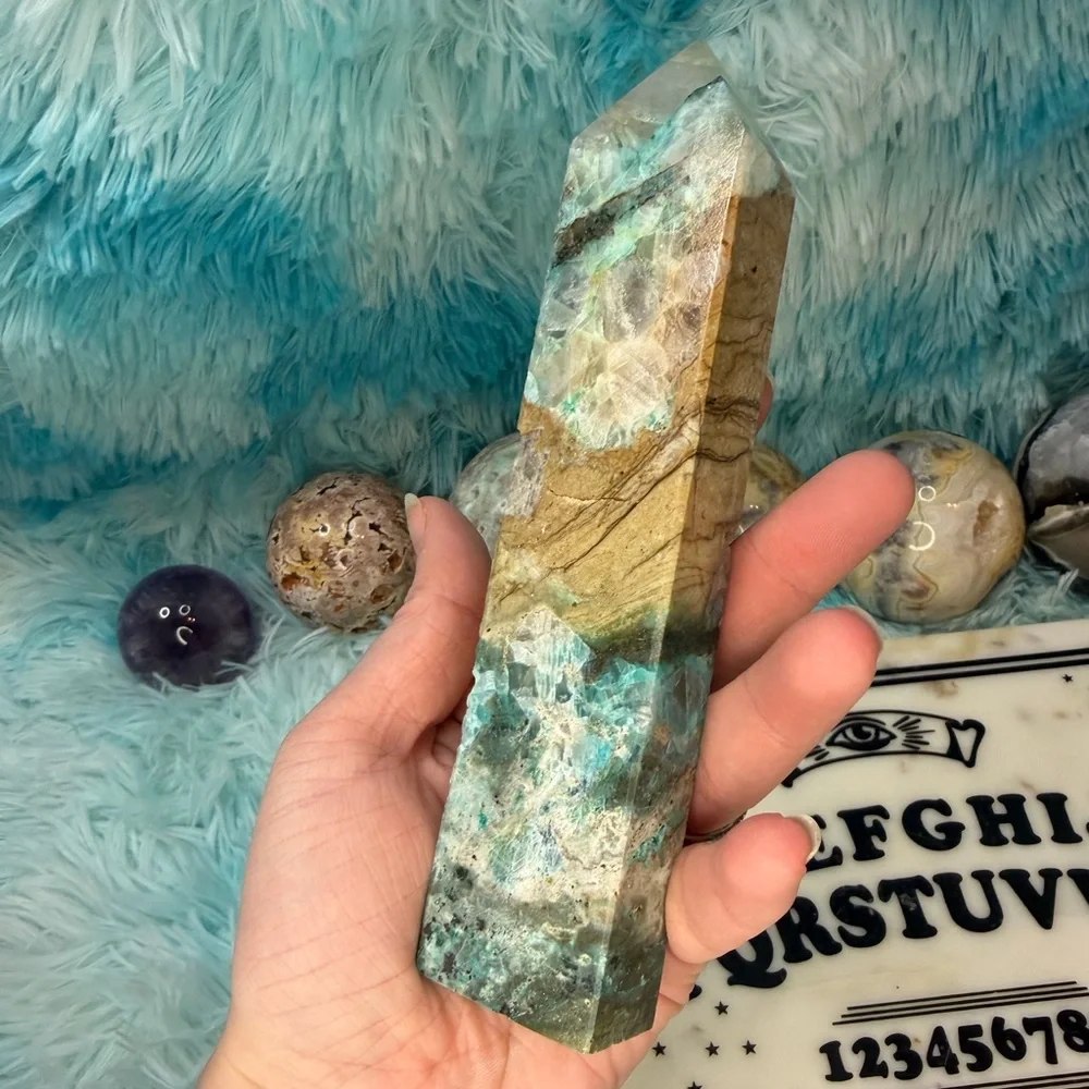 CHRYSOCOLLA WITH FLUORITE CRYSTAL TOWER OBELISK - Picture 2 of 9